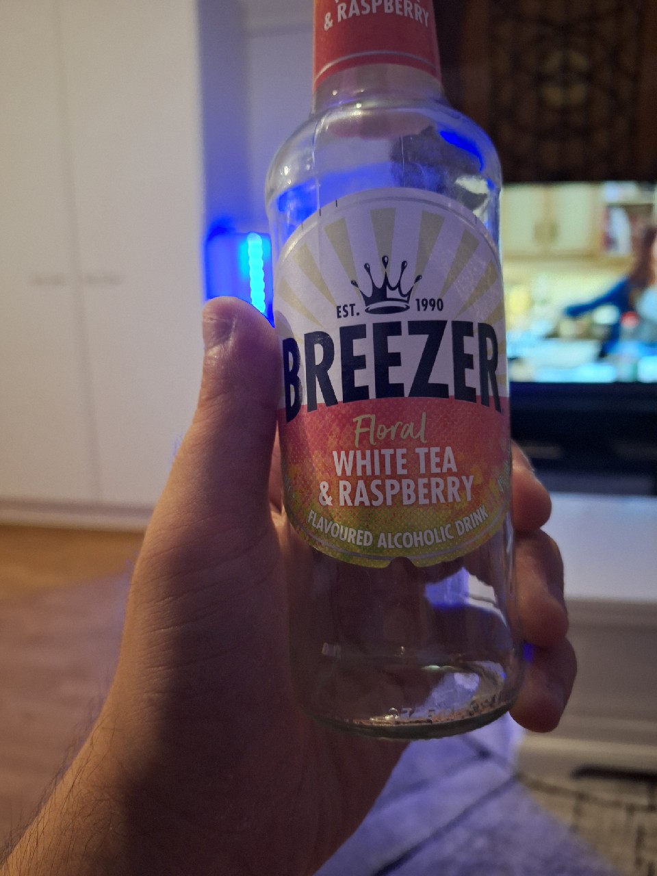 Breezer White Tea & Raspberry, Bacardi