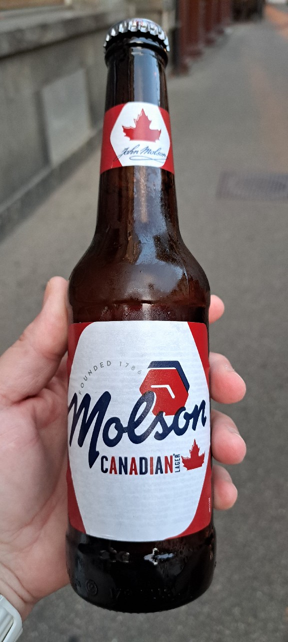Molson Canadian, Canada