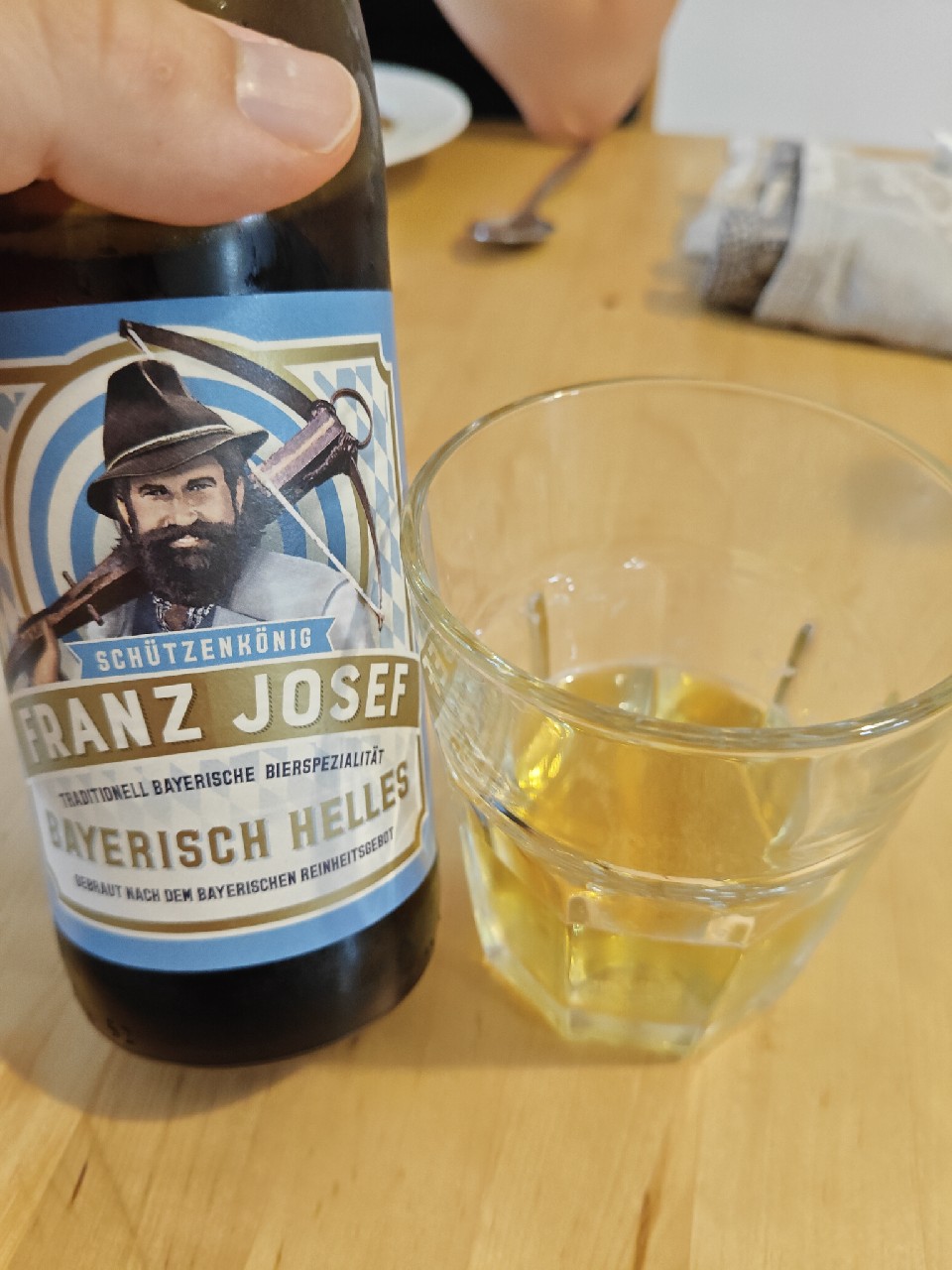 Franz Josef Bayerisch Helles, Eschenbacher Privatbrauerei