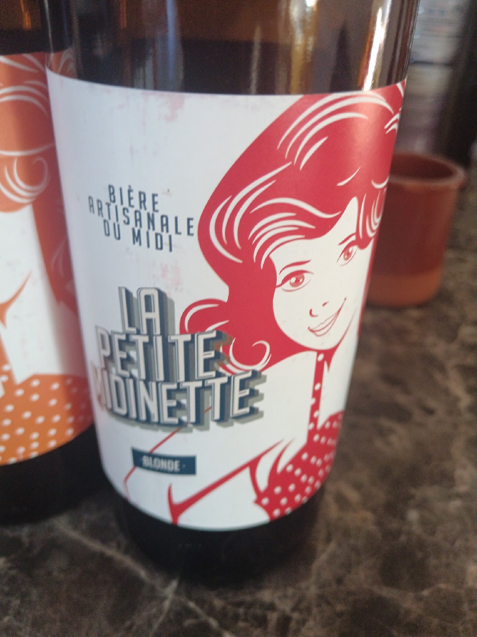 La Petite Midinette Blonde, La Gorge Fraîche