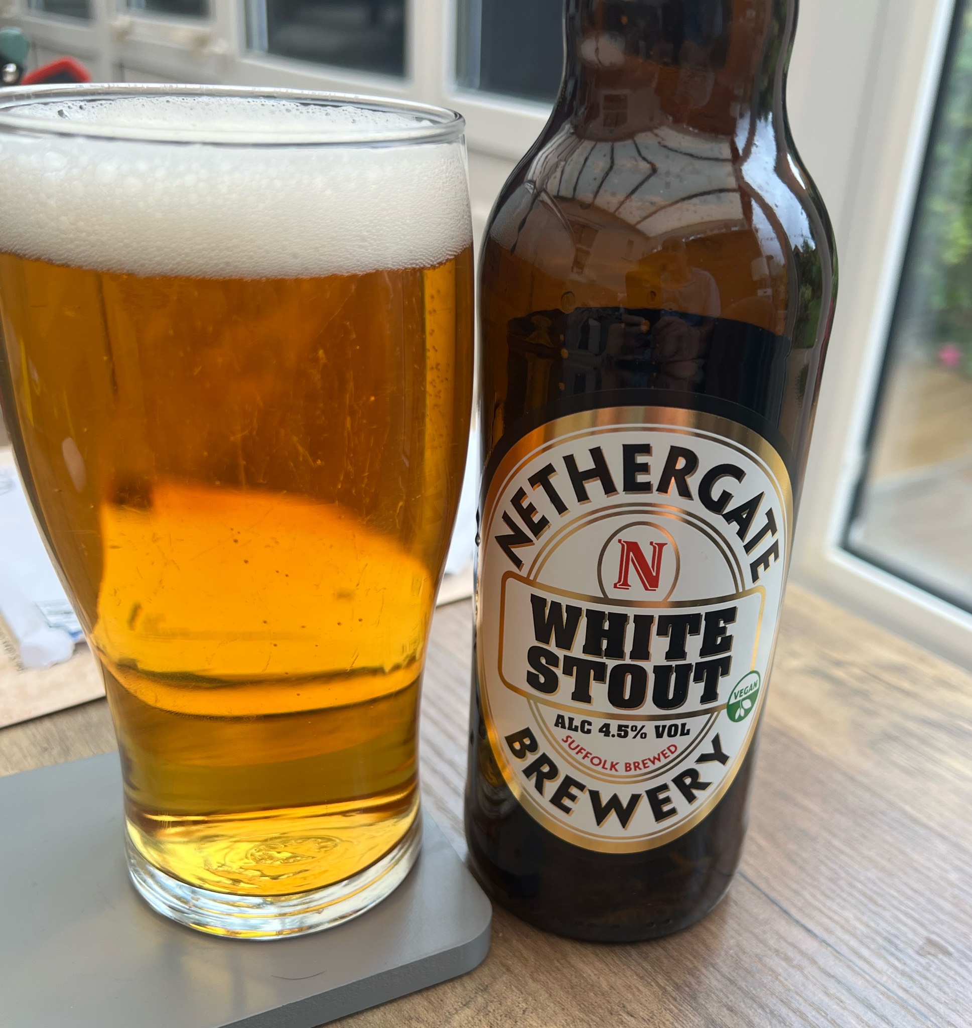 White Stout, Nethergate Brewery