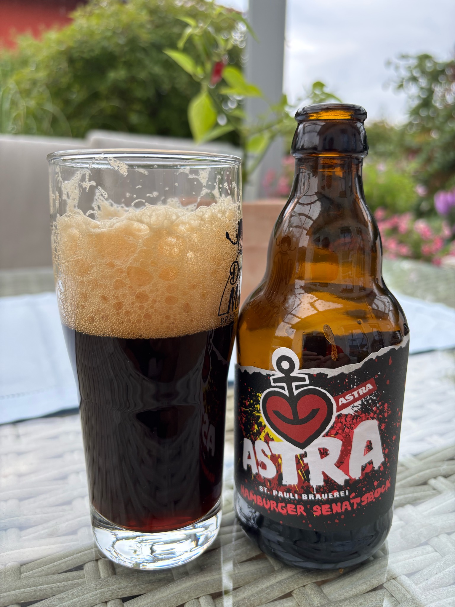 Astra Hamburger Senatsbock 2025 (Gewürz-Grape-Ale), Astra St. Pauli Brauerei