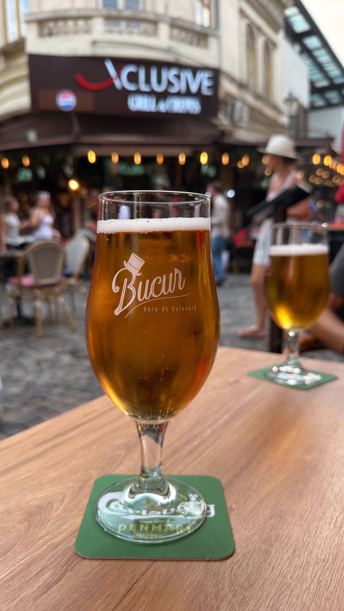 Bucur Blondă, Romania