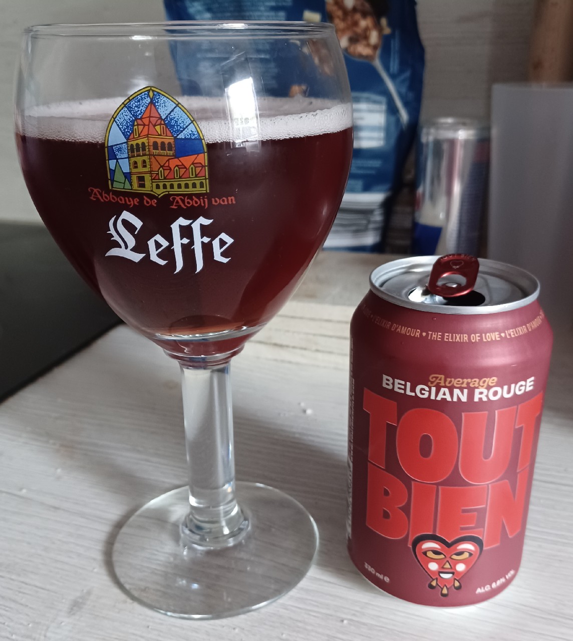 Tout Bien Rouge, Belgium