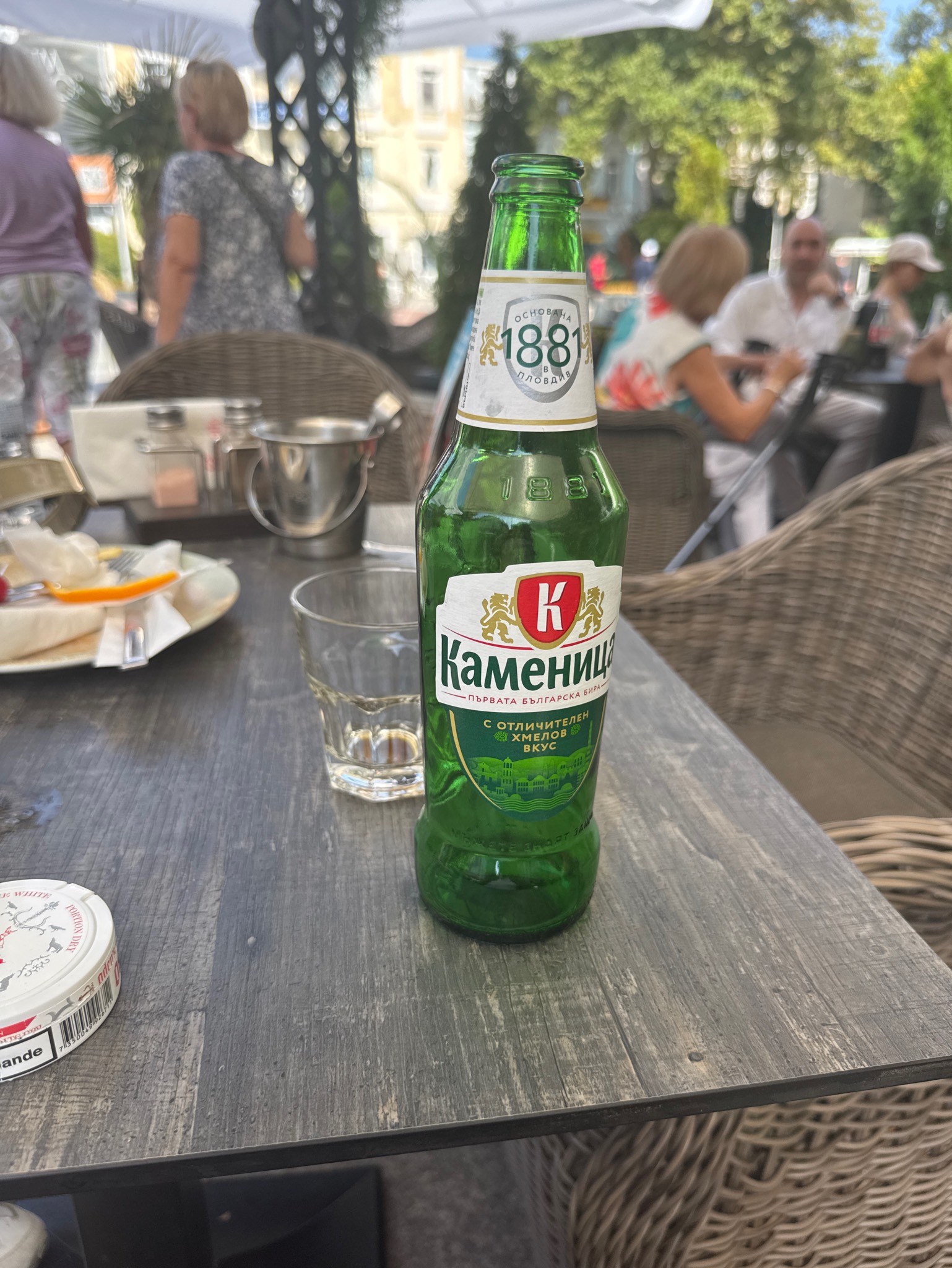Kamenitza Svetlo / Каменица Cветло, Pivovaren Zavod Kamenitza (MolsonCoors)