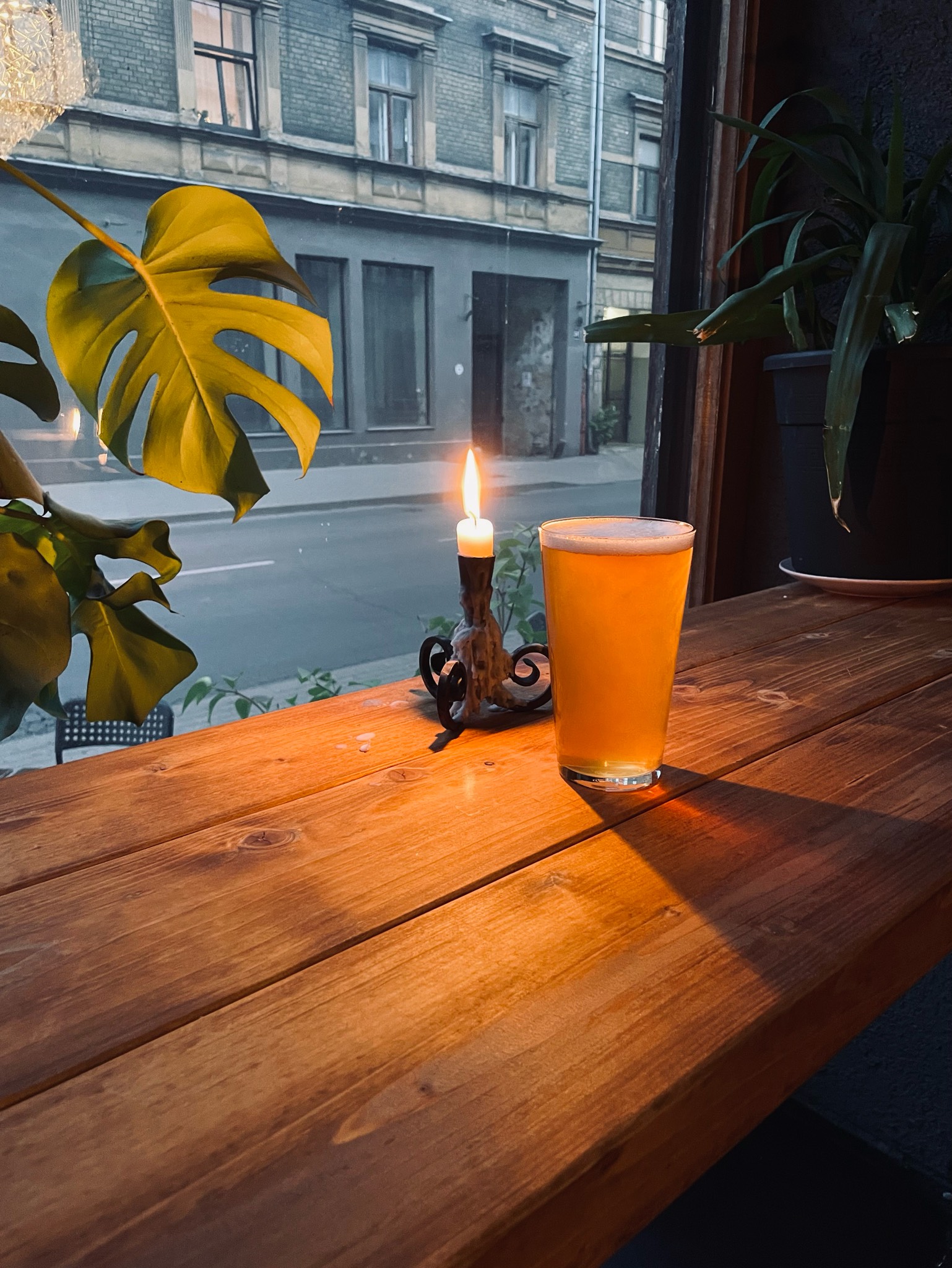 Vãrnu Laiks 10, Latvia