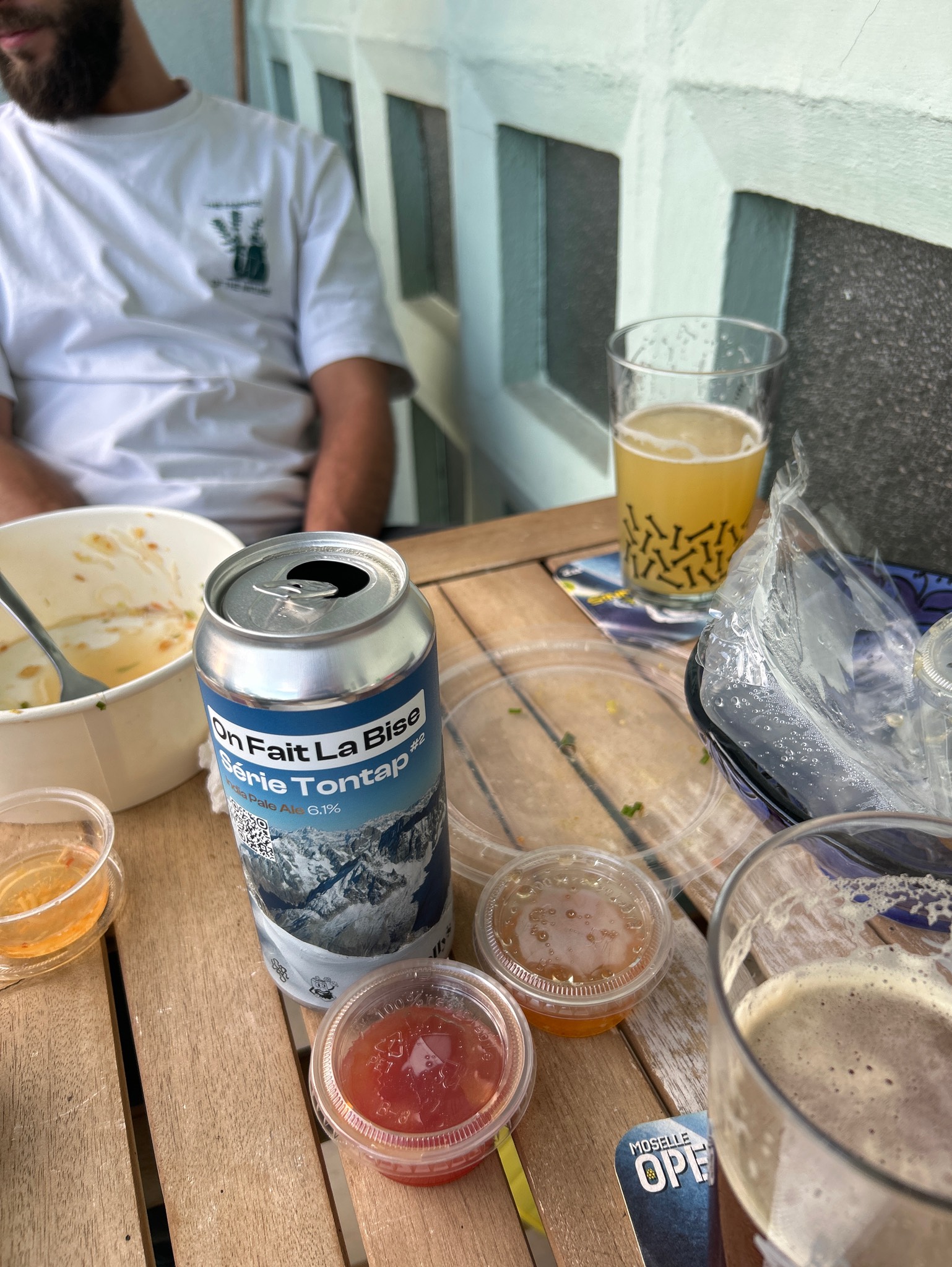 OnFaitLaBise// serie Tontap#2, Wales