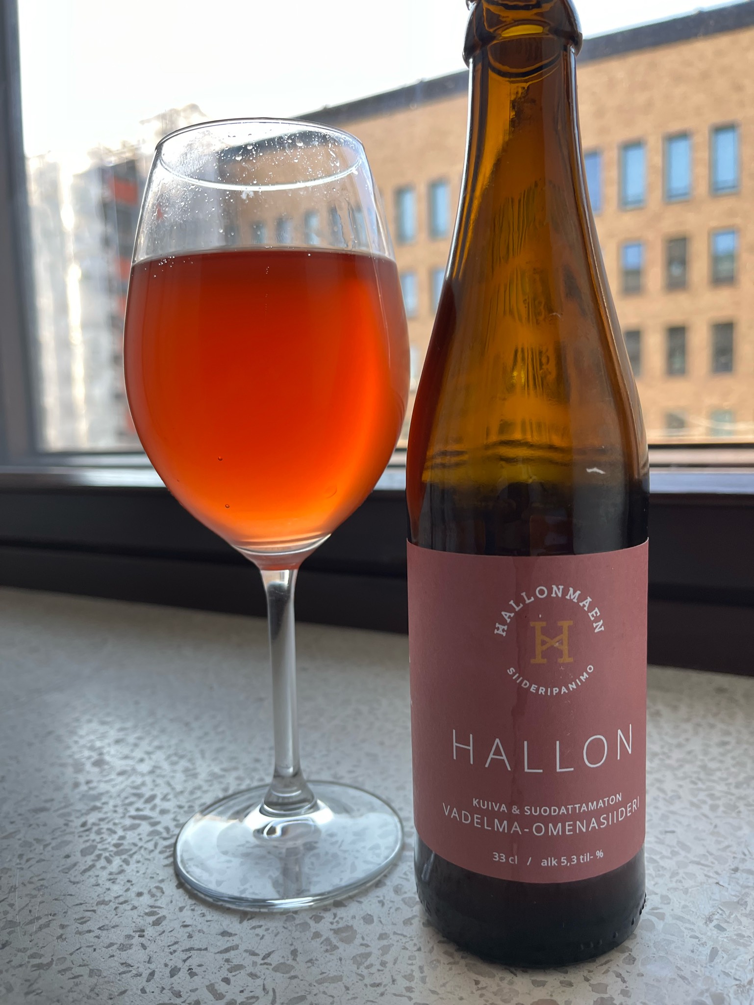 Hallon Vadelma-Omenasiideri, Hallonmäen Siideripanimo Oy