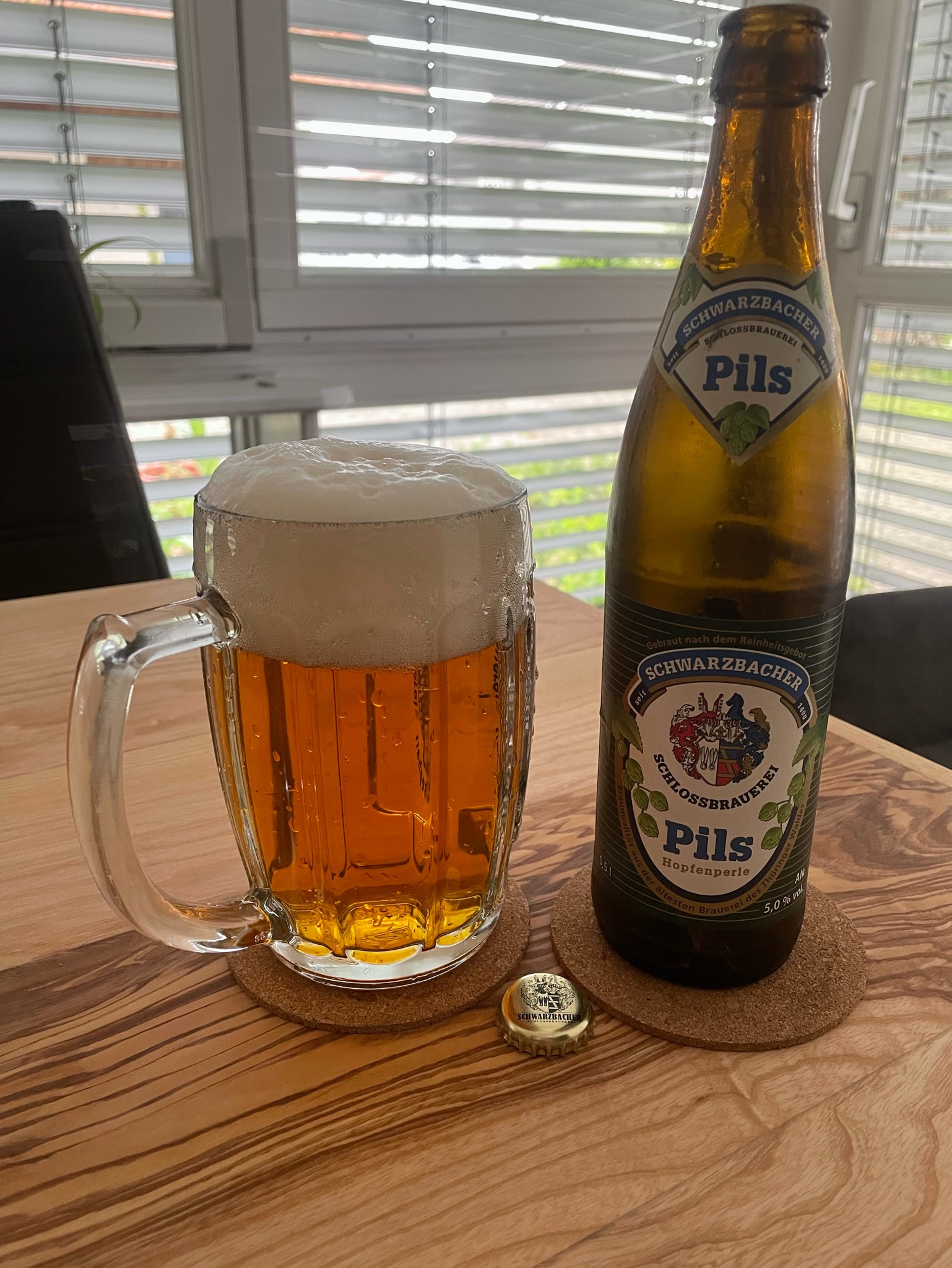 Schwarzbacher Hopfenperle Pils, Schloßbrauerei Schwarzbach