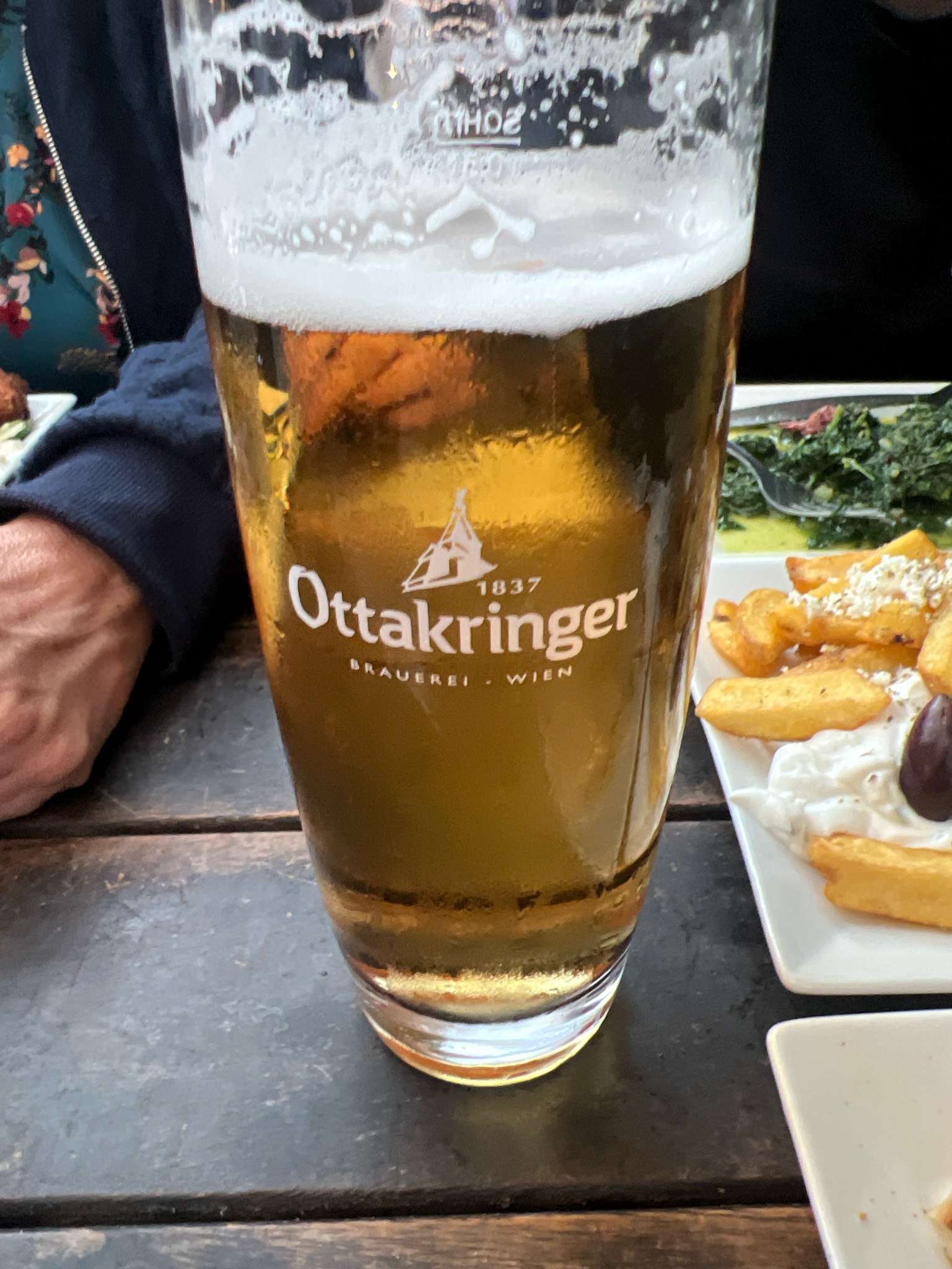 Null Komma Josef, Austria