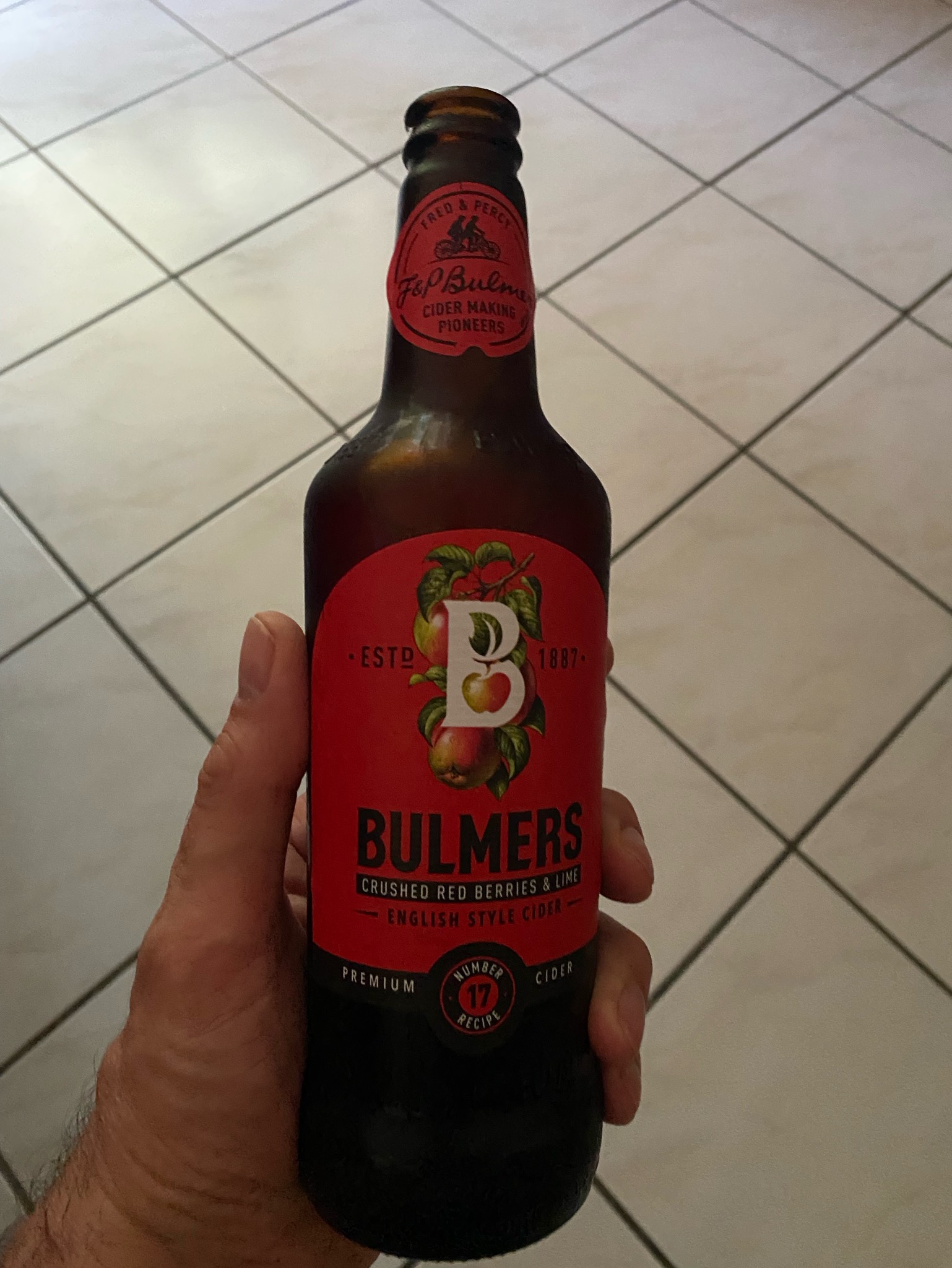 Bulmers Crushed Red Berries & Lime, Bulmers Cider (Heineken)