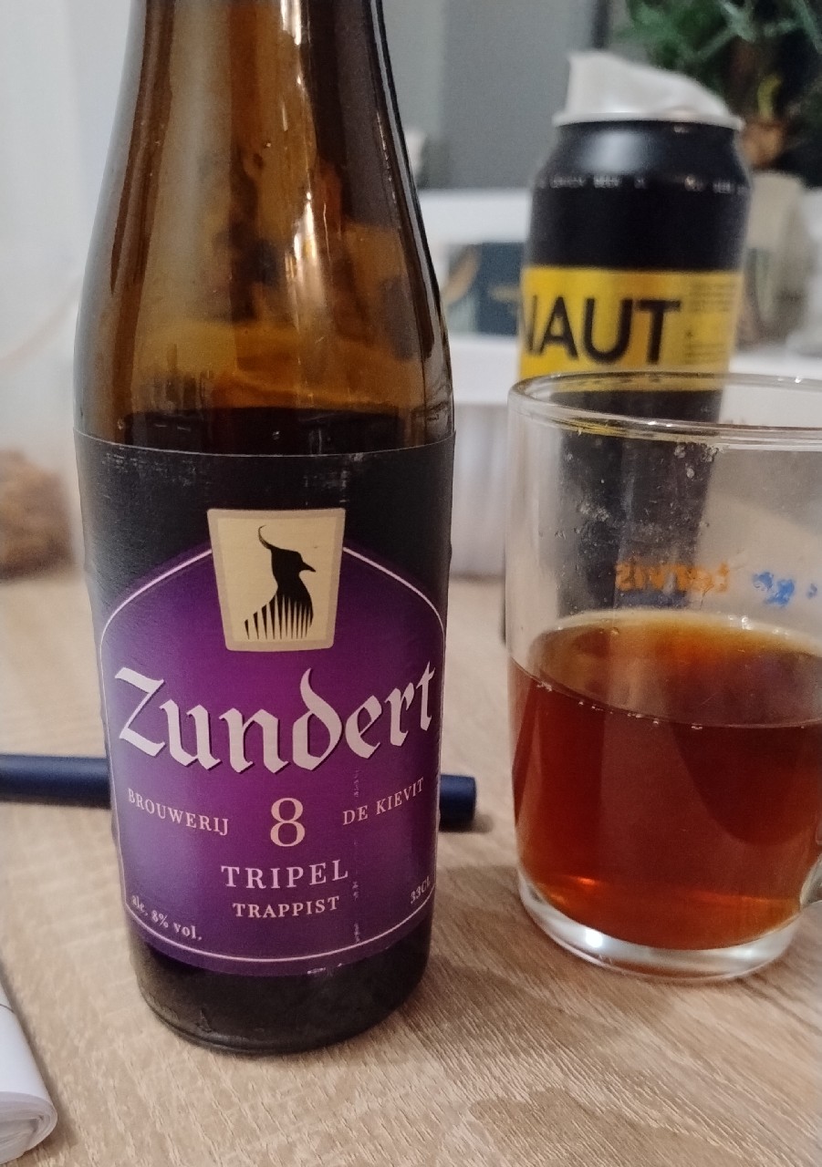Zundert 8, Trappistenbrouwerij de Kievit B.V.