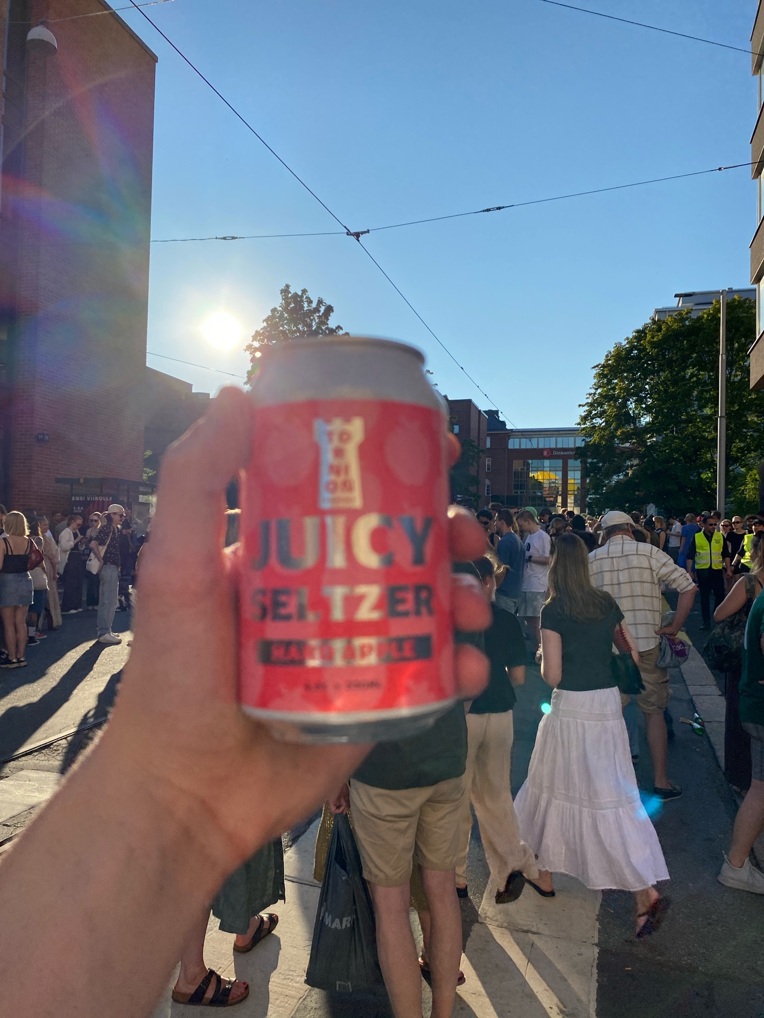 Juicy Seltzer Hard Apple, Finland
