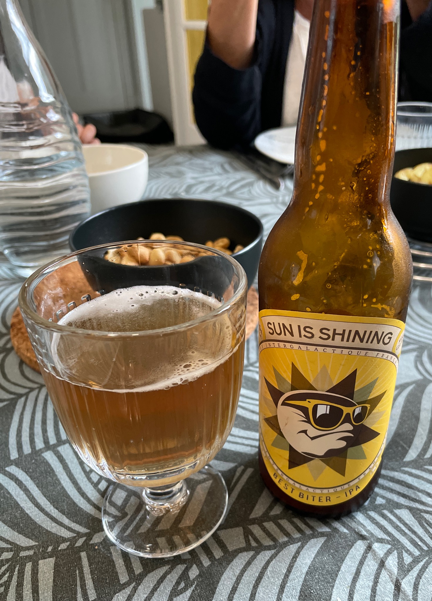 Sun Is Shining, France