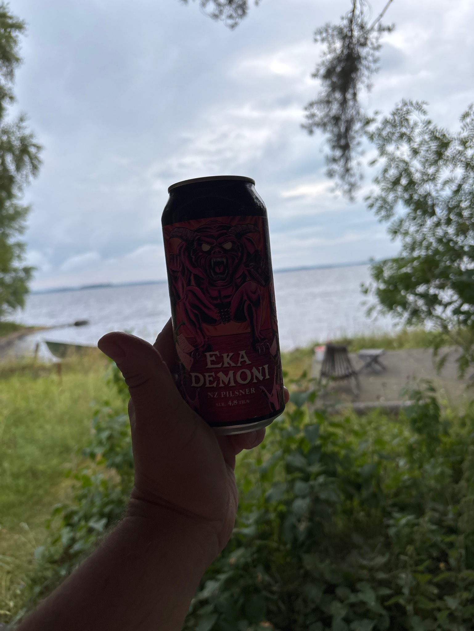 Eka Demoni, Finland