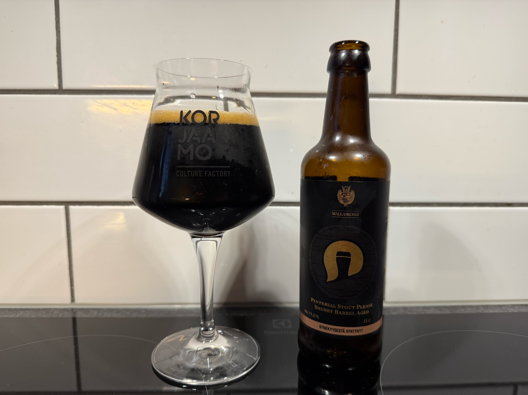 Pinterial Stout Please Sherry Barrel Aged, Finland