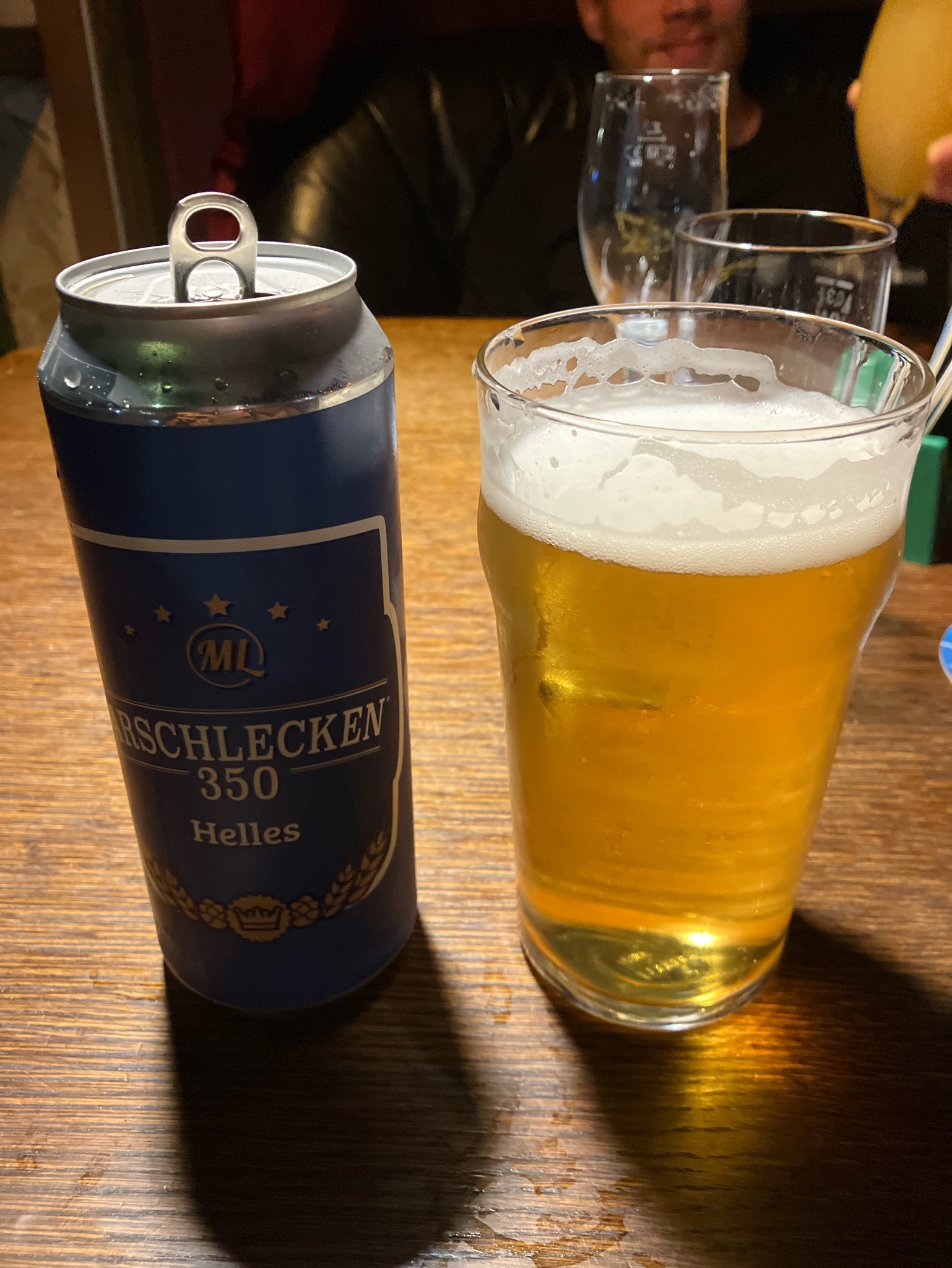 Arschlecken 350, Privatbrauerei Gut Forsting