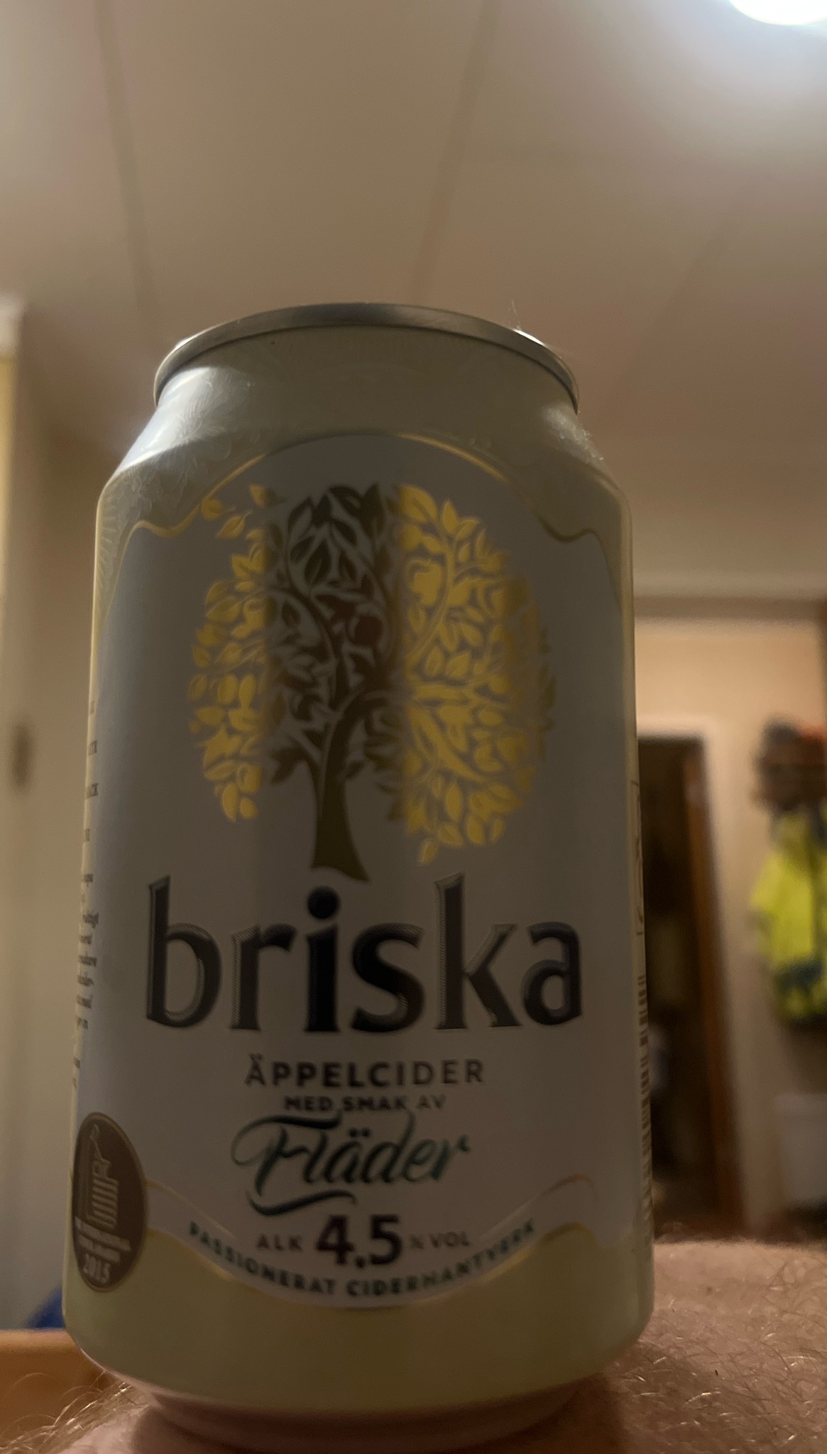 Briska Äppelcider med smak av fläder, Emmaboda Bryggeri