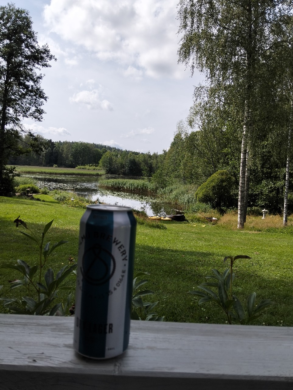 Solmu Dry Lager, Finland