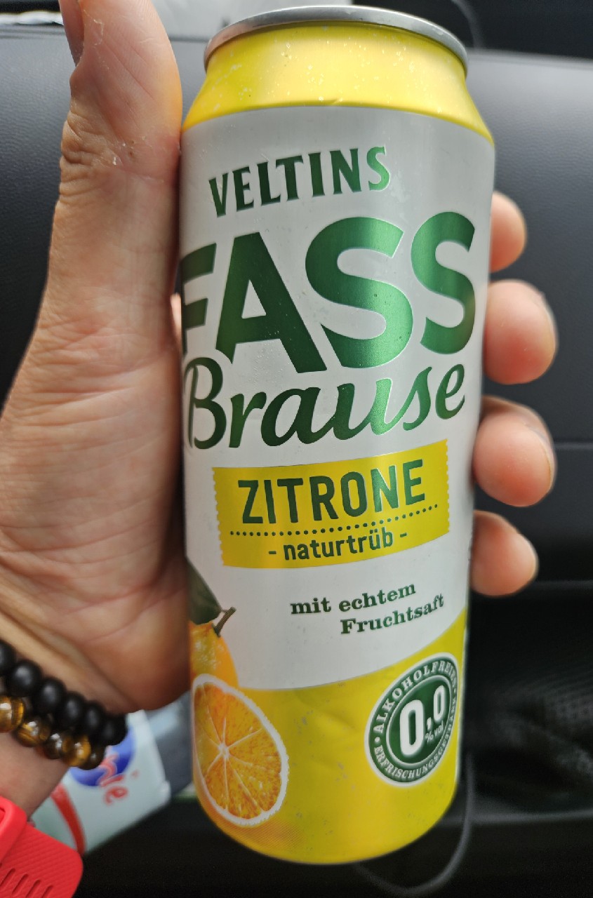 Veltins Fassbrause Zitrone, Germany