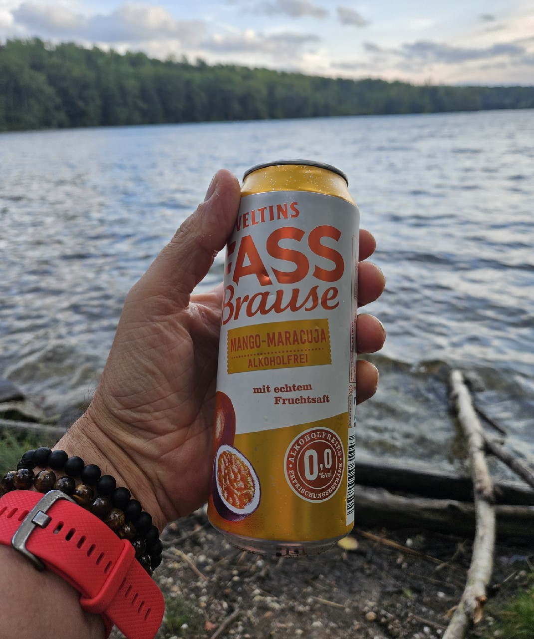 VELTINS Fassbrause Mango-Maracuja Alkoholfrei, Germany