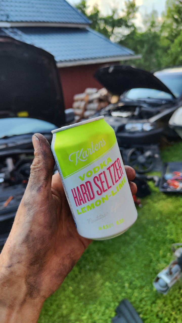Karlens Hard Seltzer Vodka Lemon-lime, Finland