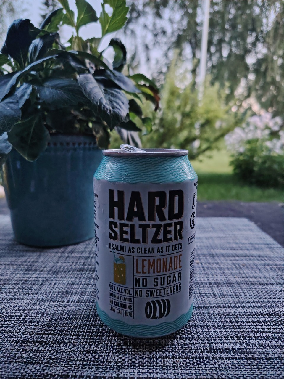 Hard Seltzer Lemonade, Finland