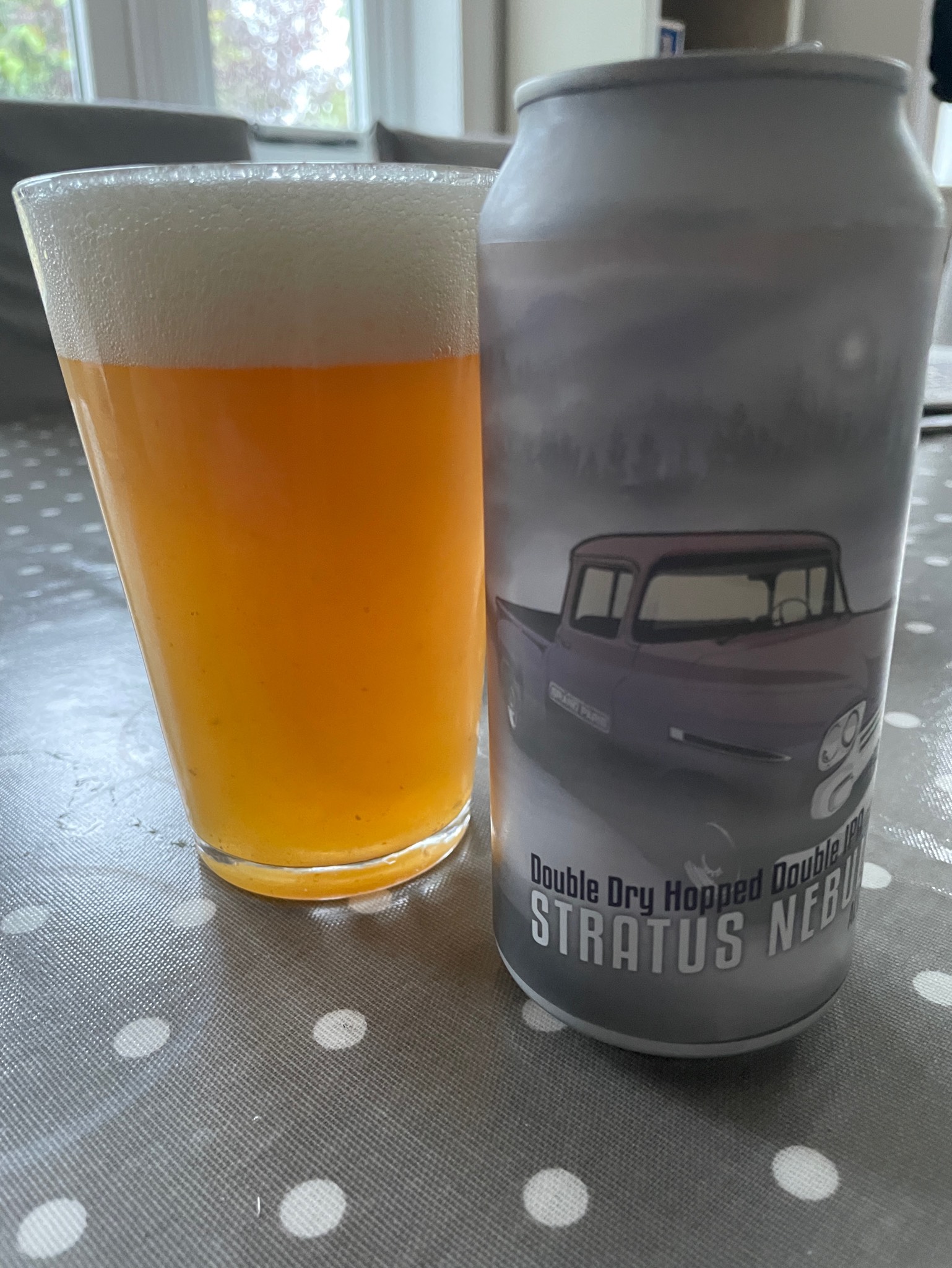 Strabus Nebulosus, France