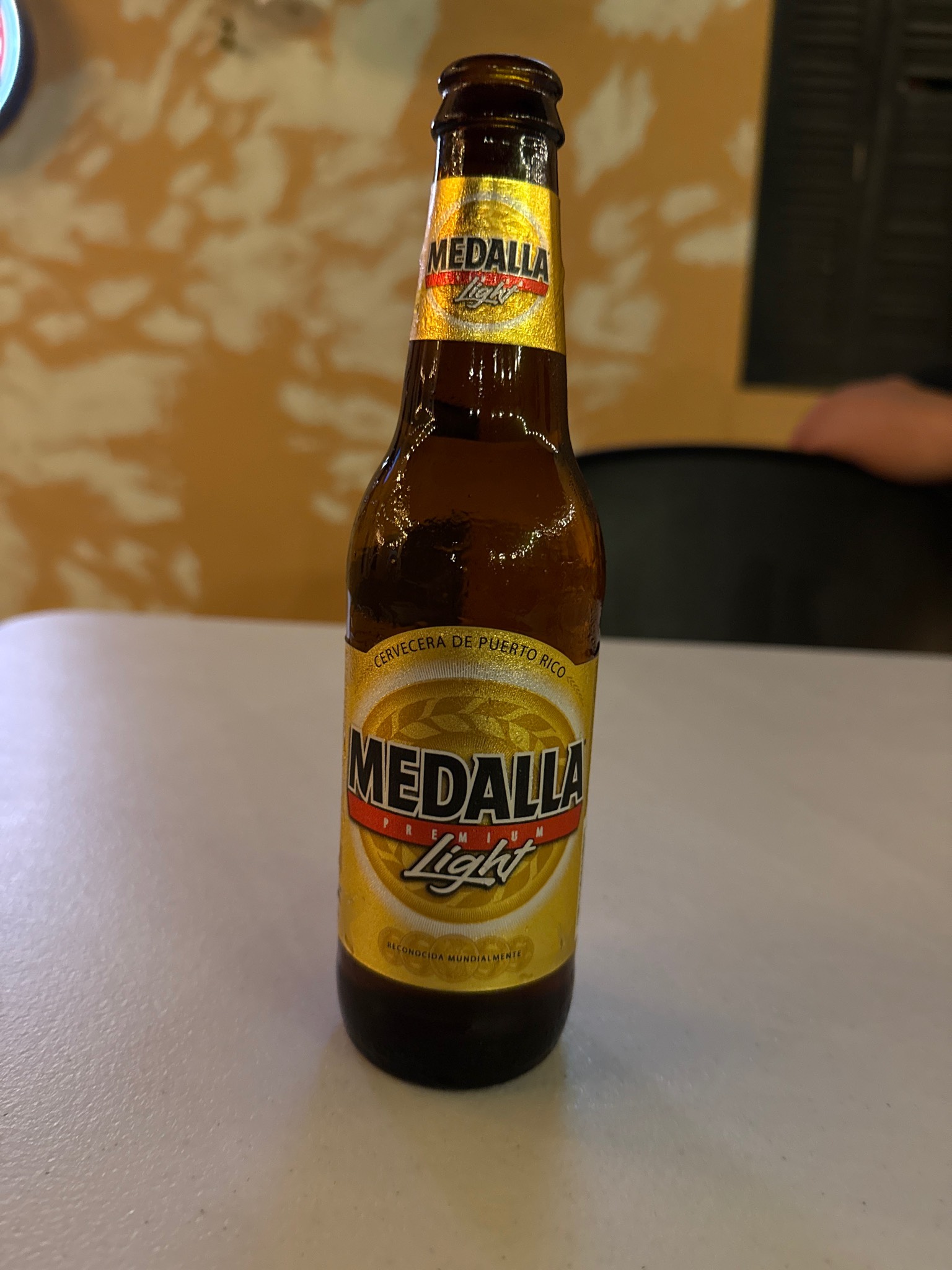 Medalla Premium Light, Compañía Cervecera de Puerto Rico