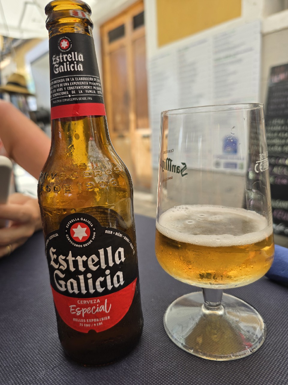 Estrella Galicia Especial, Spain