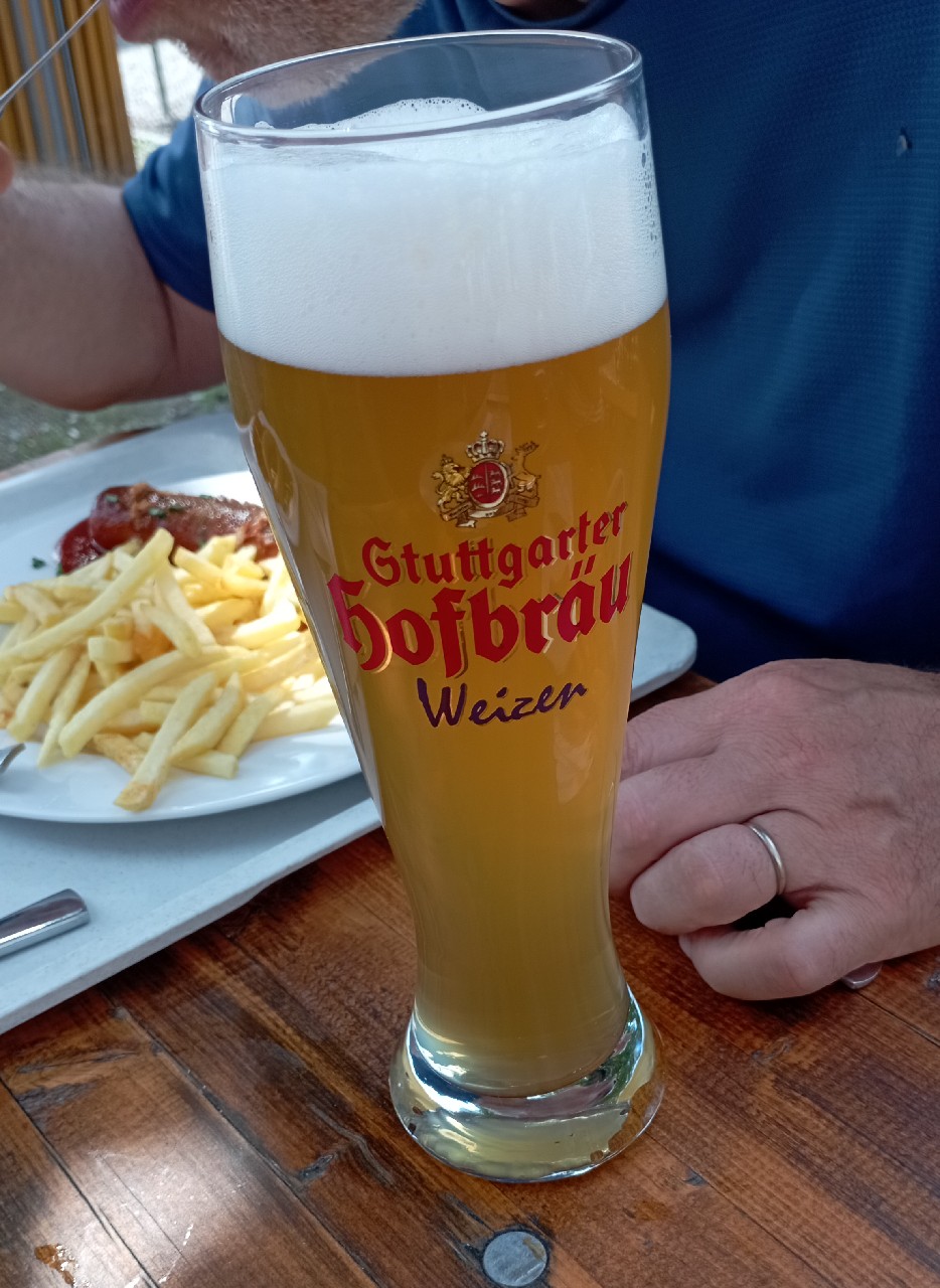 Stuttgarter Hofbräu Weizen Hefe Hell, Germany