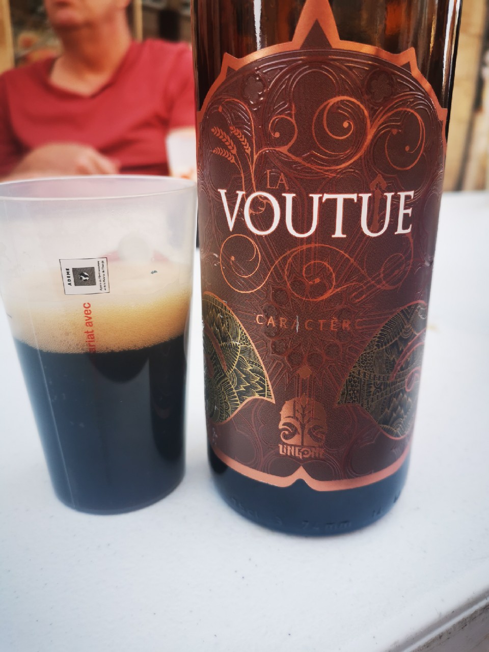 La Voutue Caractère, Lingone