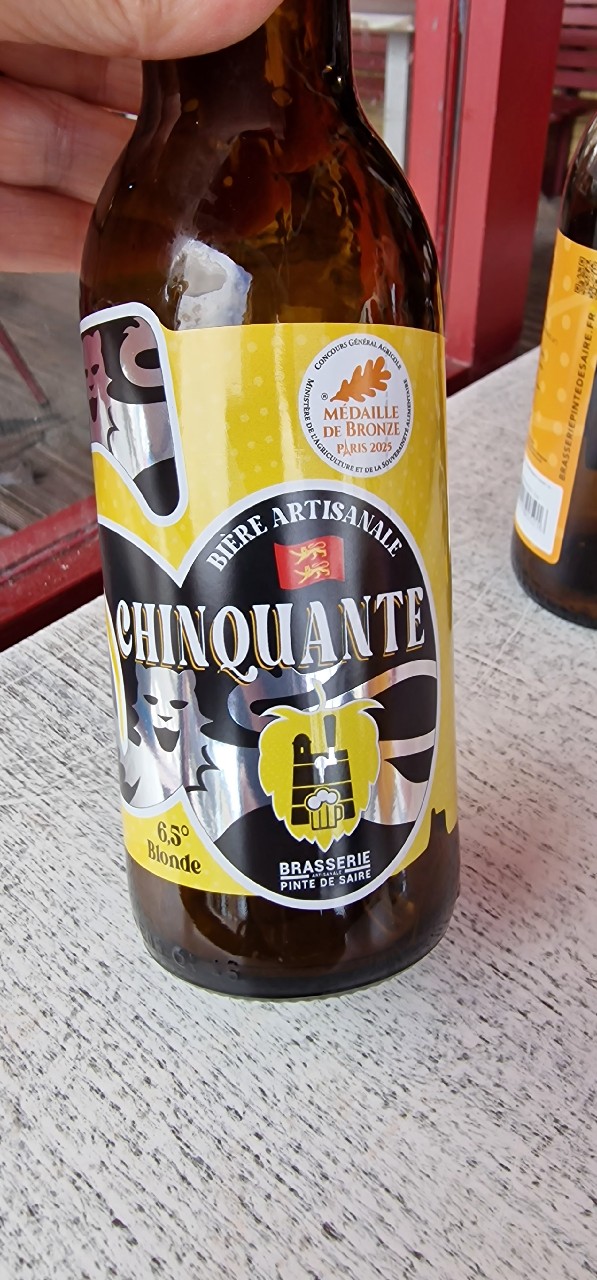 Chinquante Blonde, France