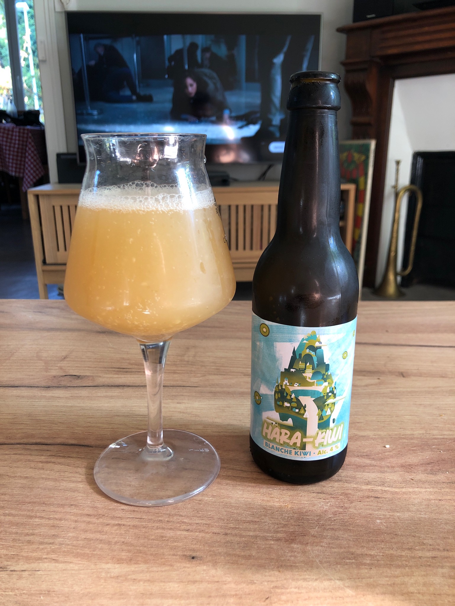 Hara Kiwi, Brasserie Petit Monde