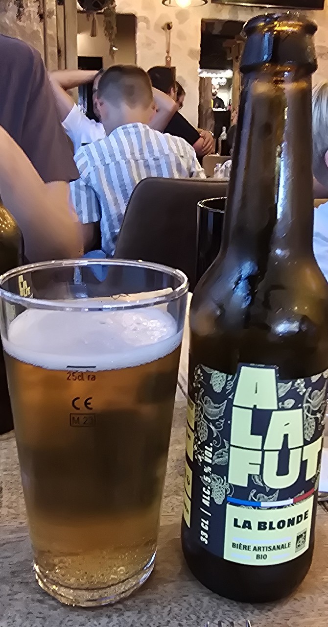À La Fût Blonde, À La Fût