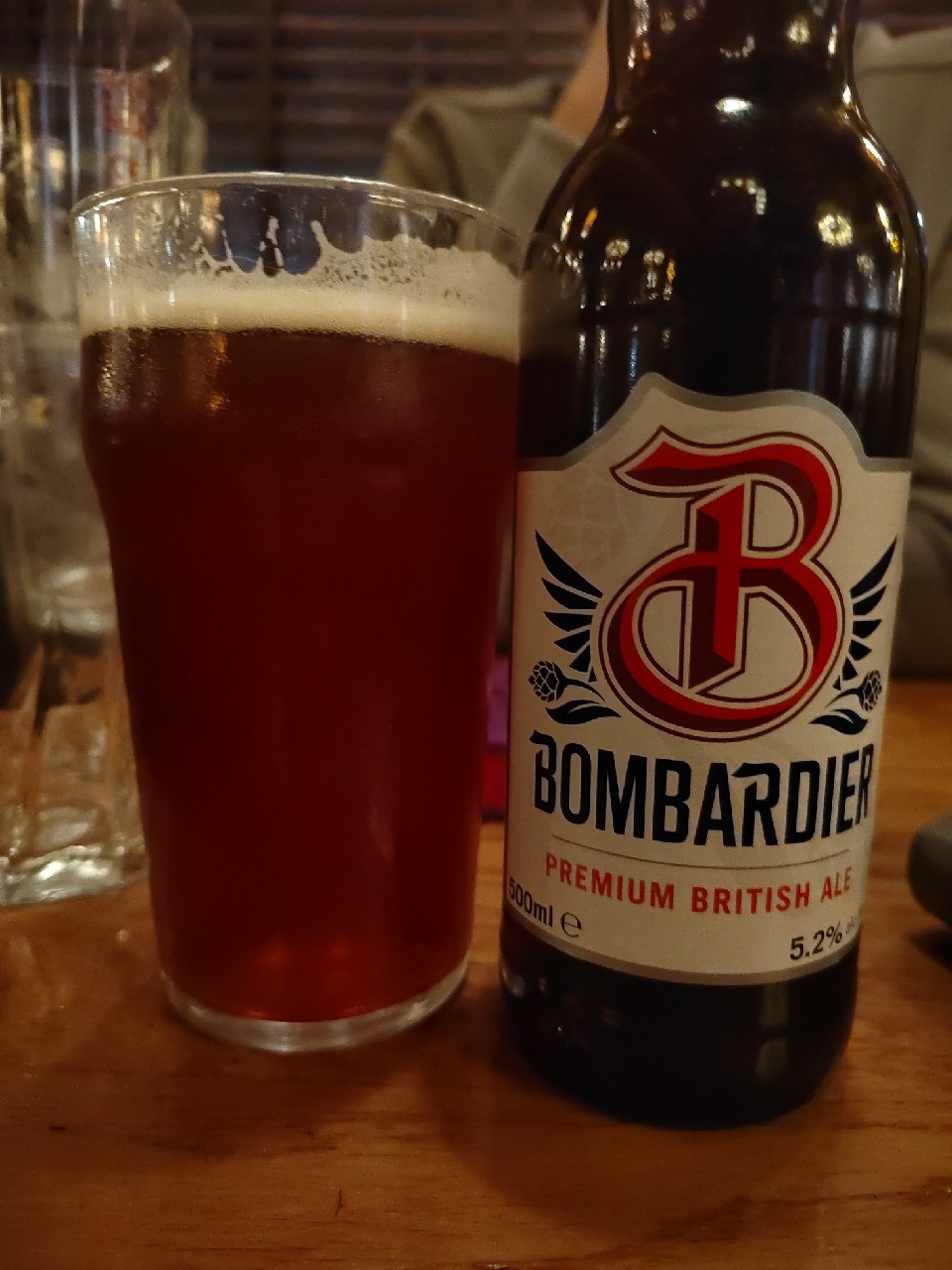 Bombardier Amber Beer / Premium British Ale, Eagle Brewery (formerly Charles Wells)