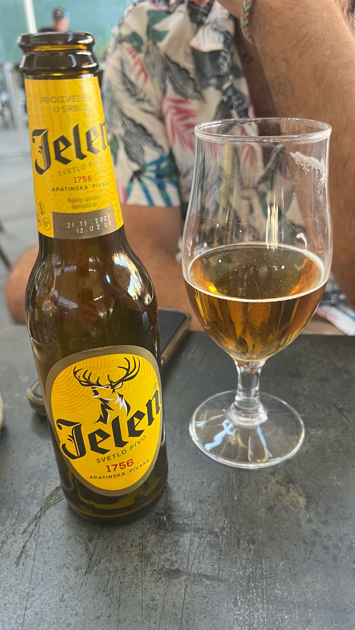 Jelen Svetlo / Svijetlo Pivo, Serbia