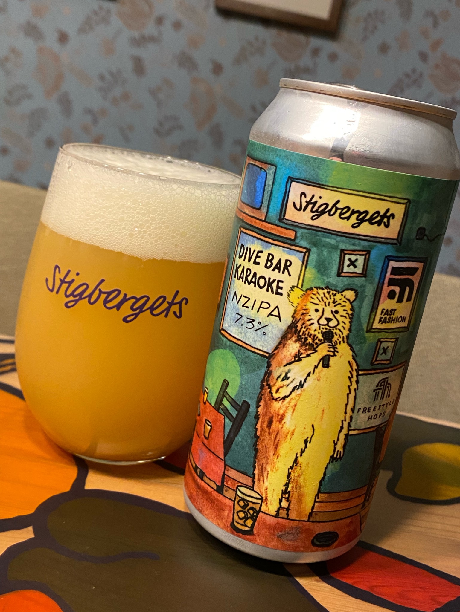 Dive bar karaoke, Sweden