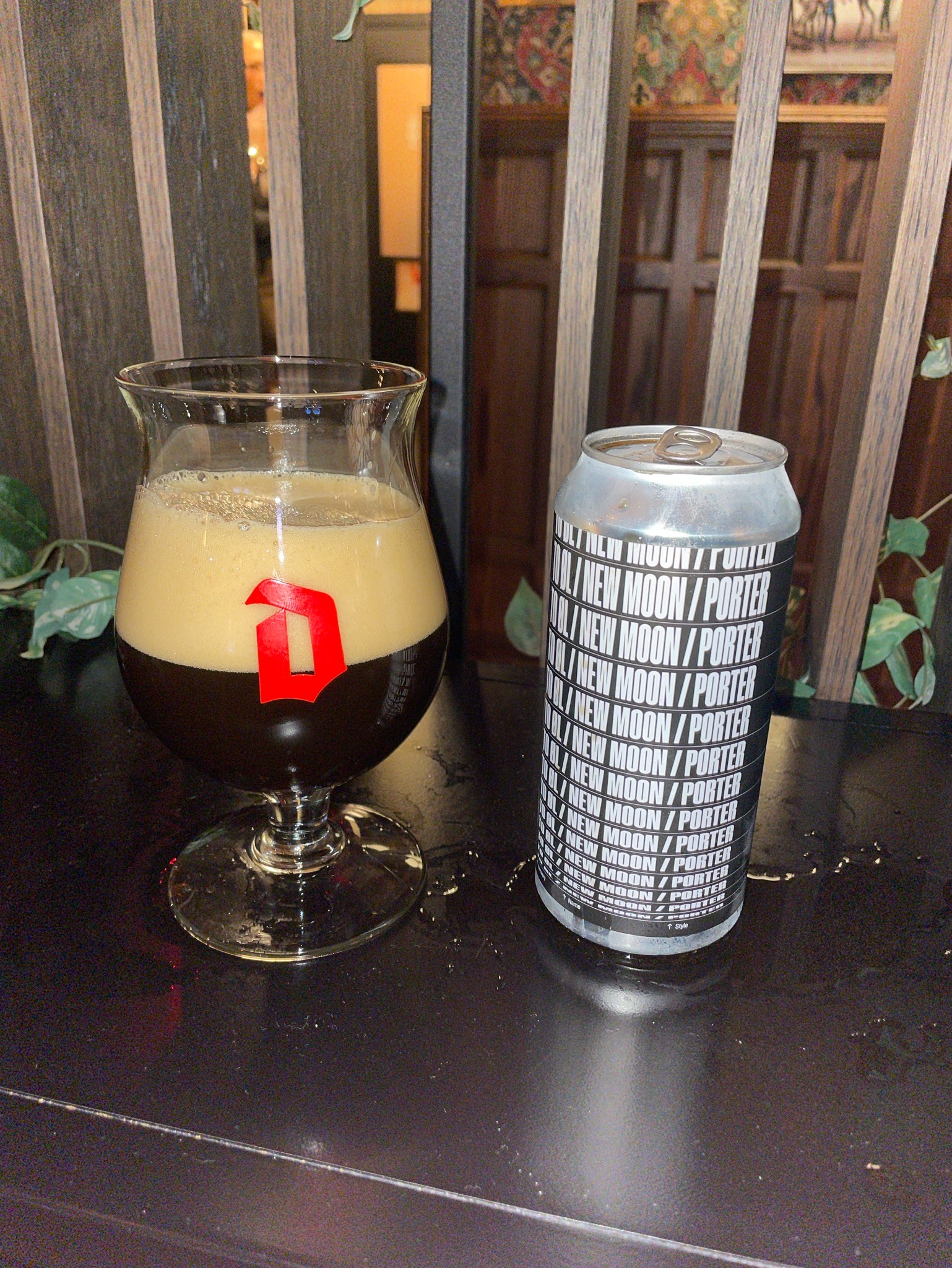 New Moon Porter, To Øl