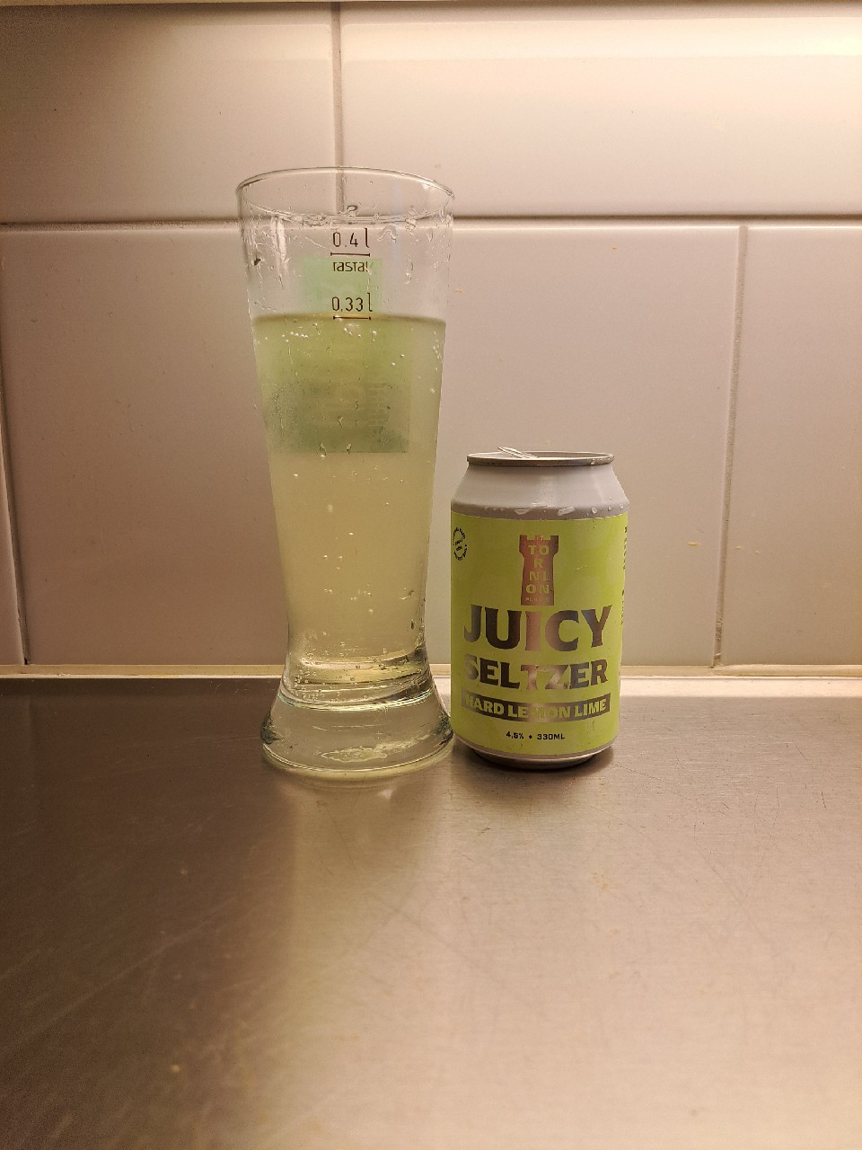 Juicy Seltzer Hard Lemon Lime, Finland