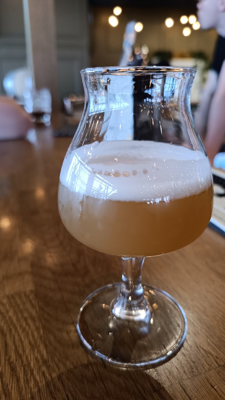 Double Triple Citra, Canada