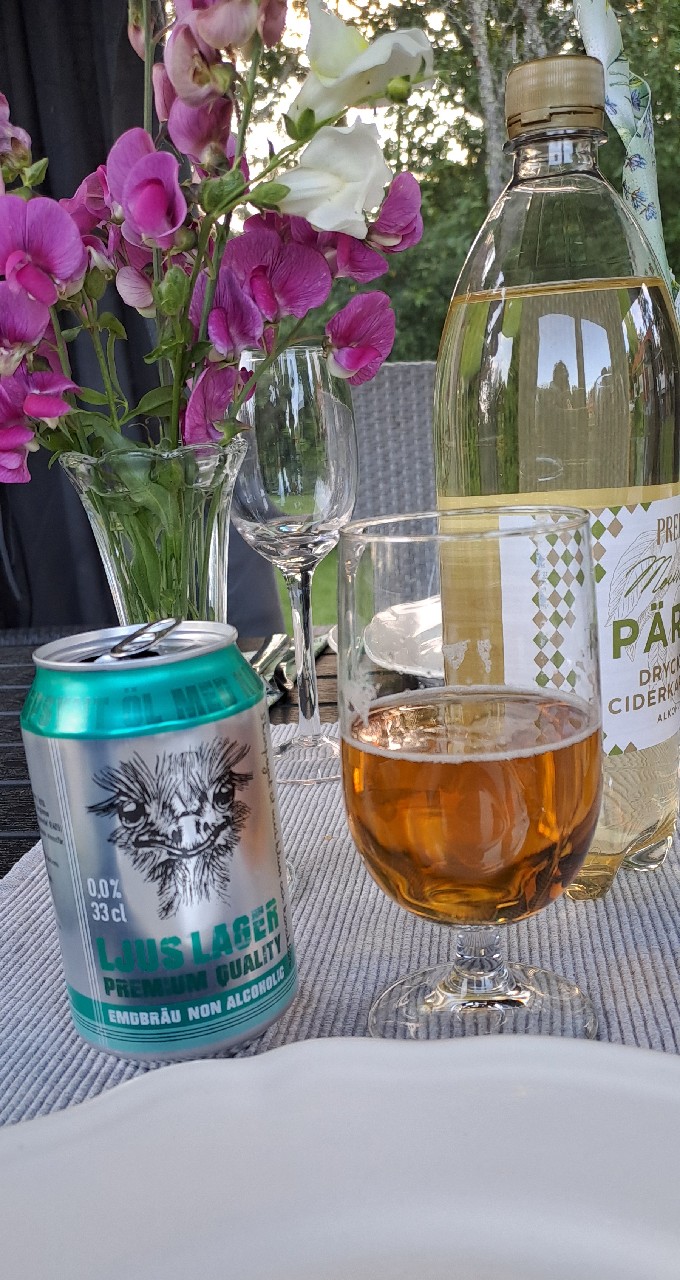 Ljus Lager Premium Quality Emdbräu Non Alcoholic, Emdbräu