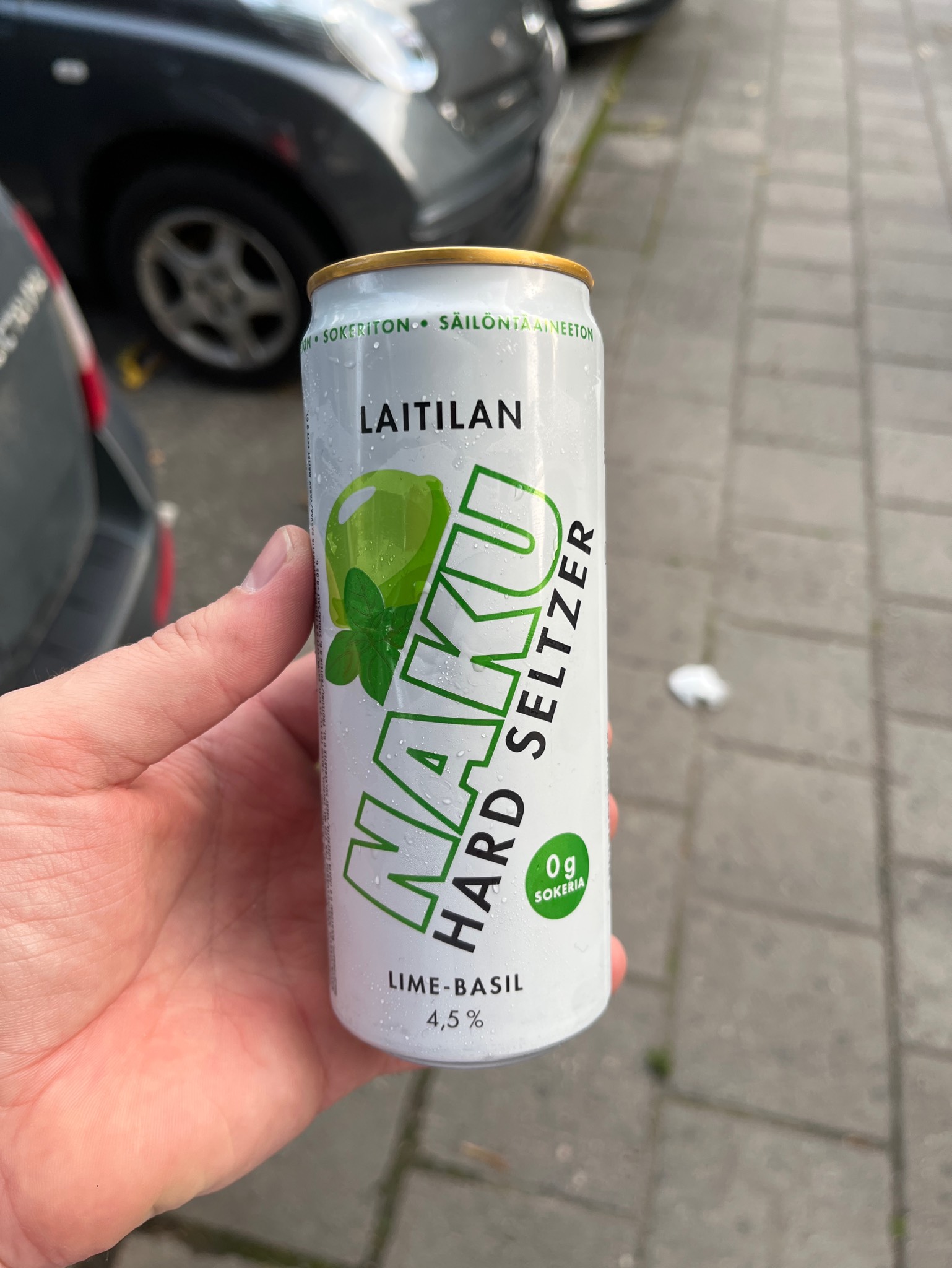 Naku Hard Seltzer Lime - Basil, Finland