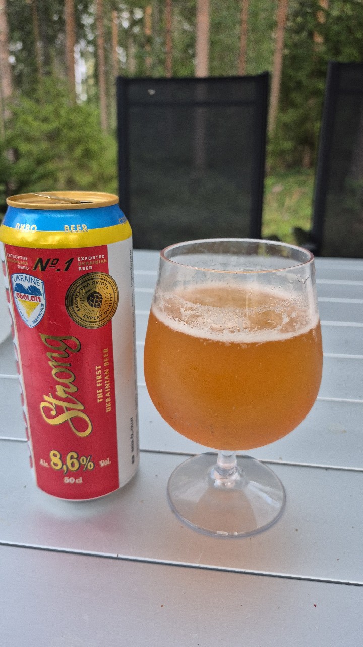 Obolon Strong / Оболонь Мiцне 8.6%, Ukraine