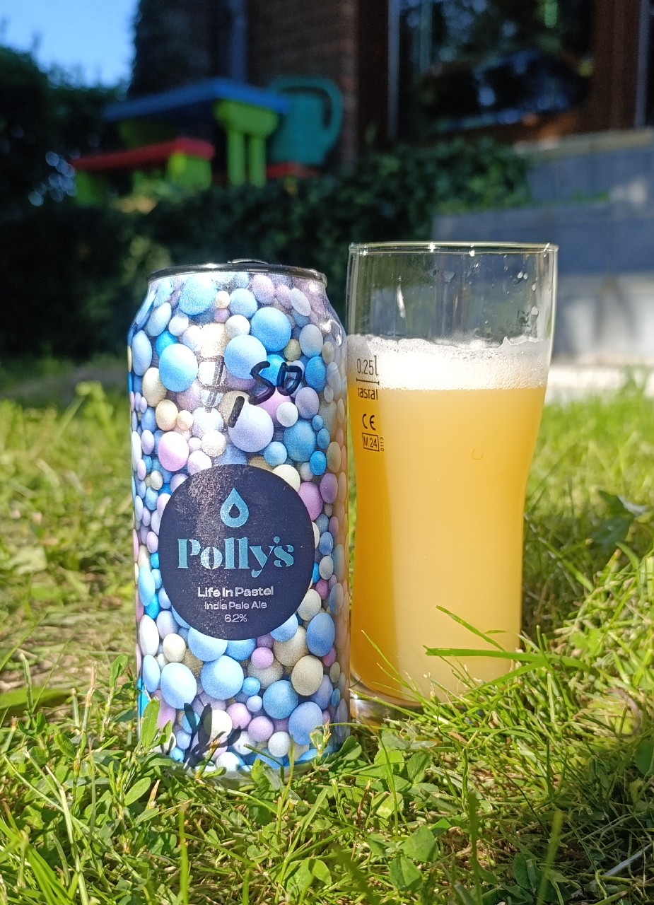 Life In Pastel, Polly's Brew Co.