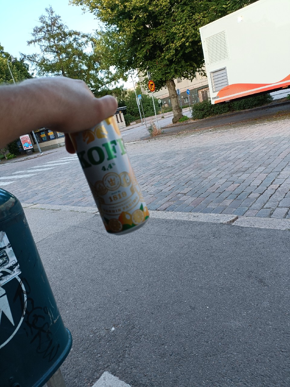 KOFF Sitruunaolut, Sinebrychoff (Carlsberg Group)