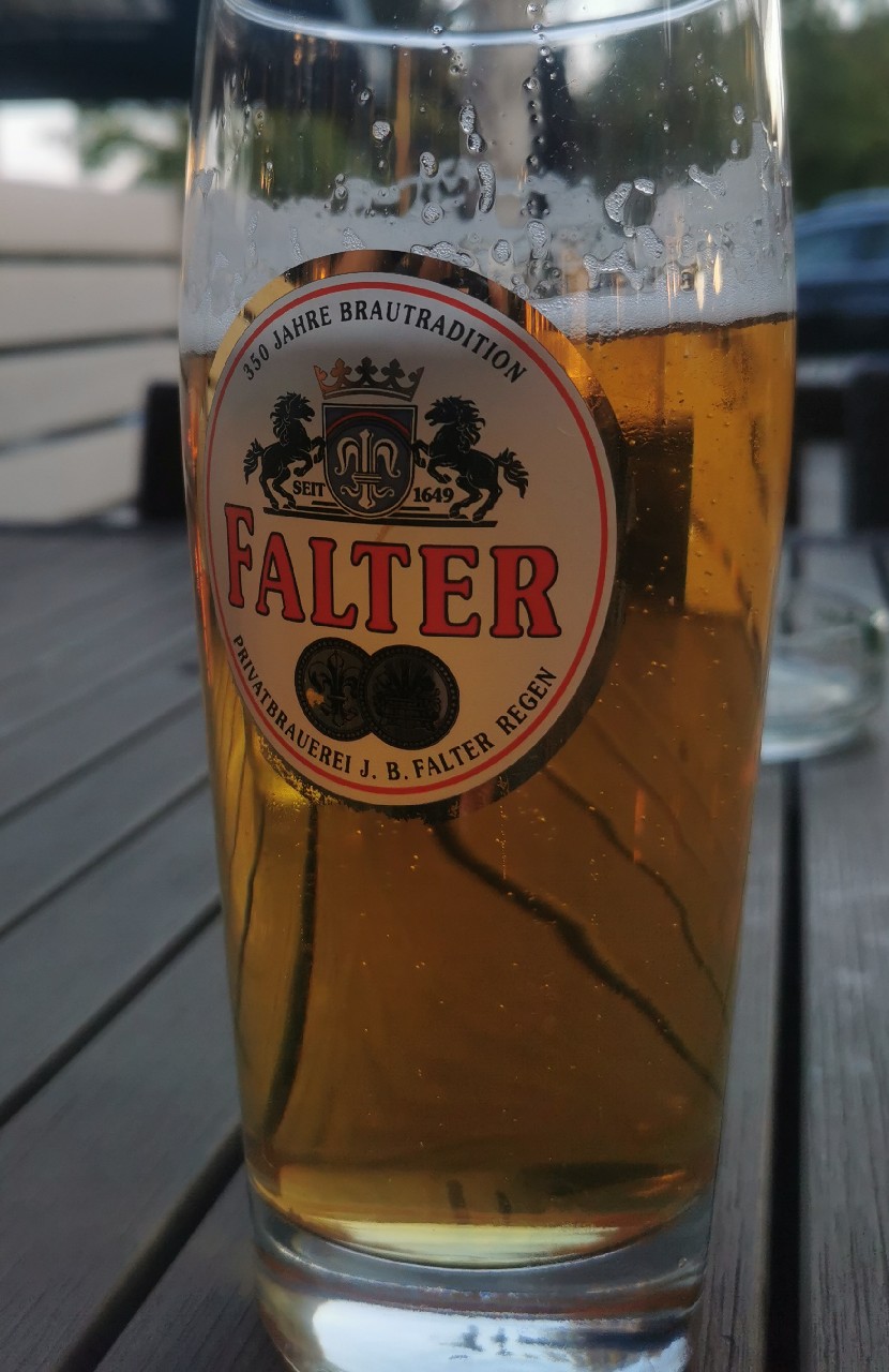 Falter Export Hell, Privatbrauerei J.B. Falter Regen KG