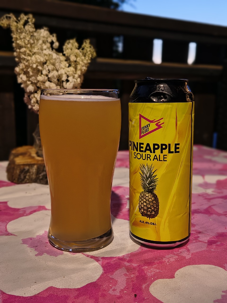 Funky Fluid Pineapple Sour, Poland