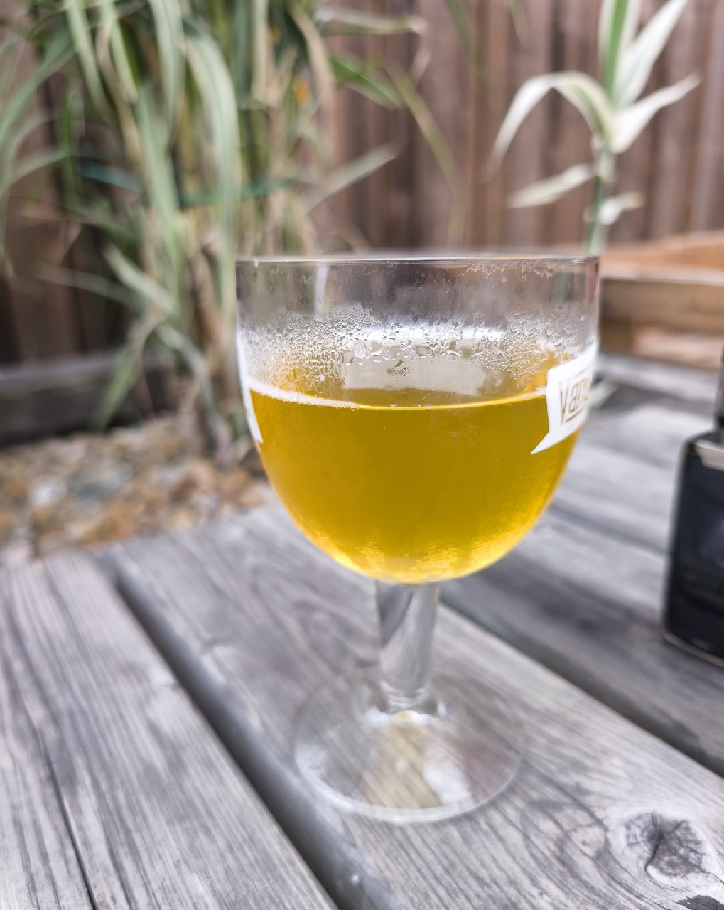 Stuut #24 White is white, Belgium