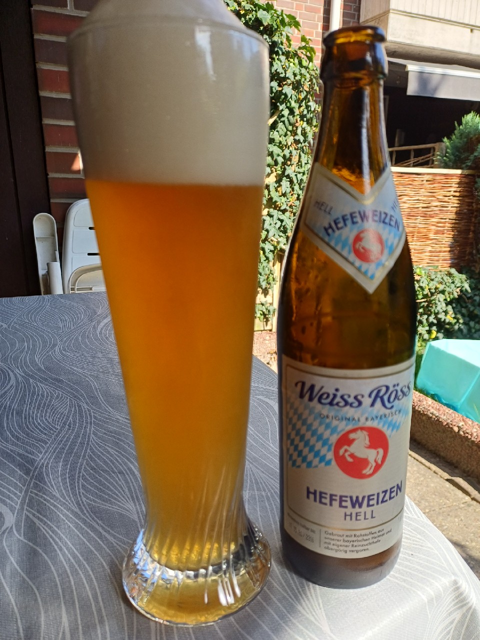Weiss Rössl Hefeweizen, Weiss-Rössl-Bräu (Arcobräu)